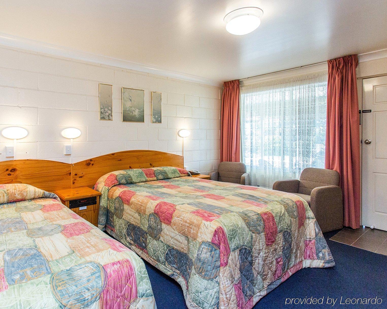 קווארה Econo Lodge Alabaster מראה חיצוני תמונה