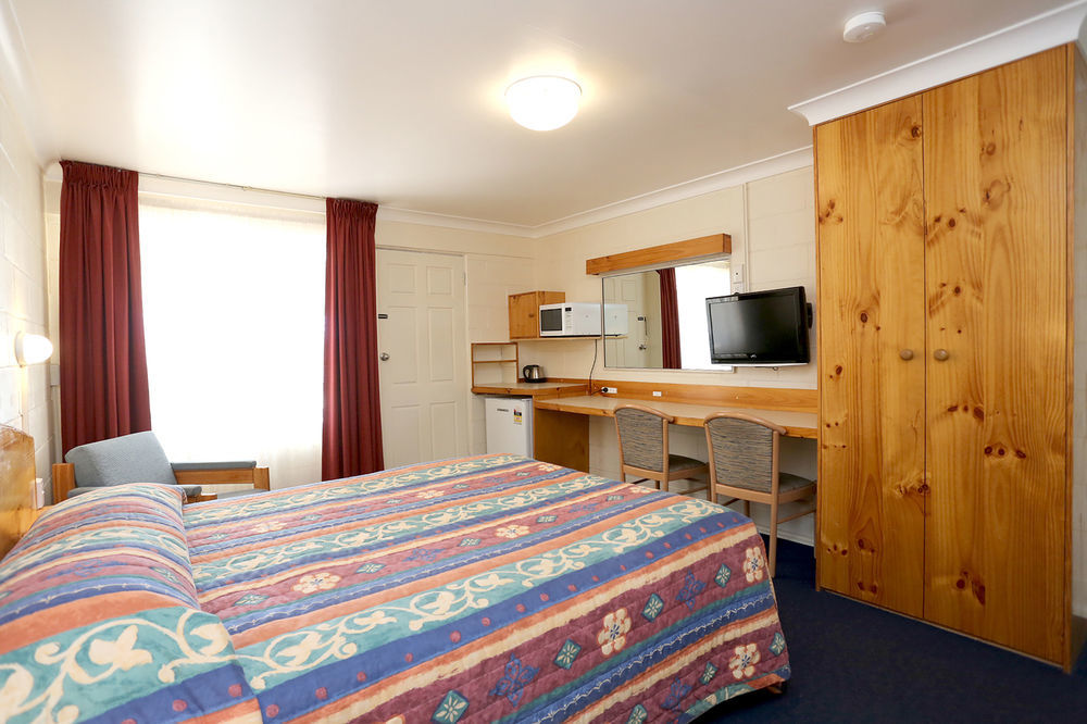 קווארה Econo Lodge Alabaster מראה חיצוני תמונה